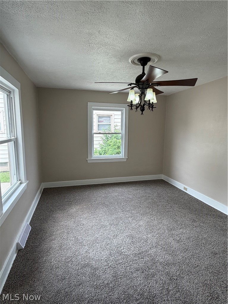 456 W Wilson Street Struthers OH 44471