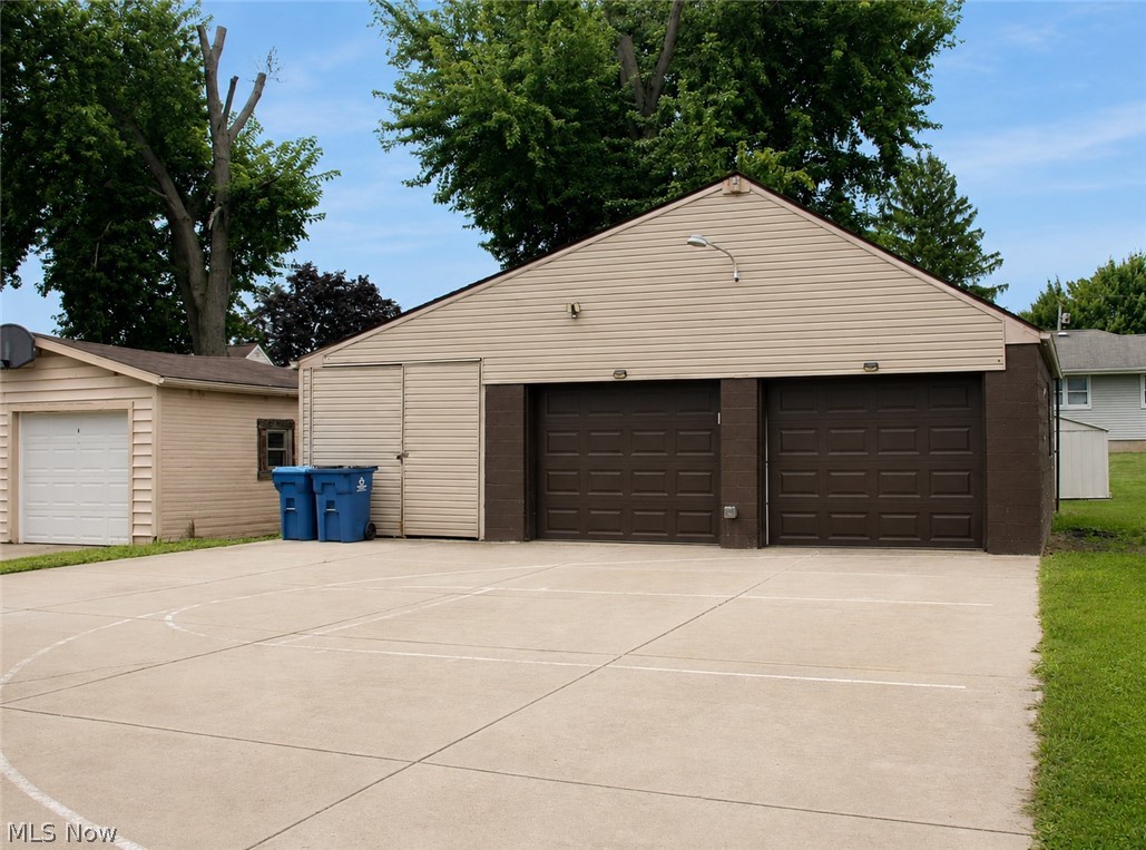 456 W Wilson Street Struthers OH 44471