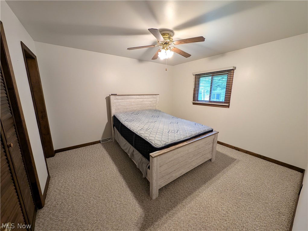 17512 Lundys Lane Lake Milton OH 44429