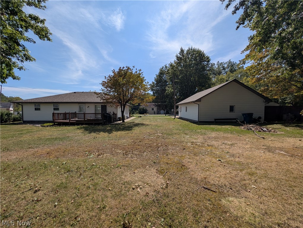 17512 Lundys Lane Lake Milton OH 44429