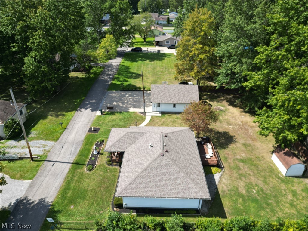 17512 Lundys Lane Lake Milton OH 44429