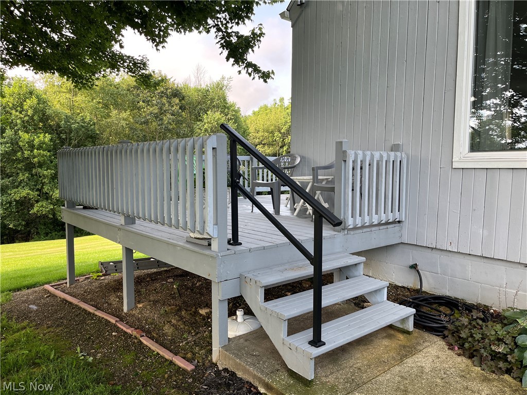 1368 Andora Road NE Carrollton OH 44615