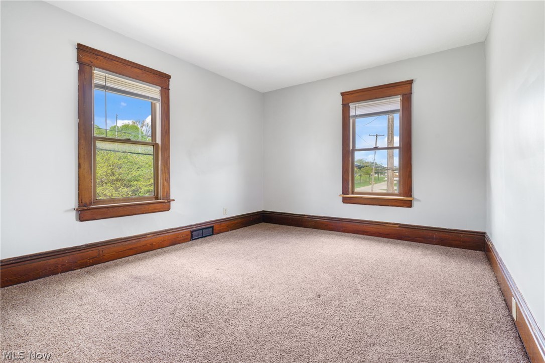 558 Nash Street Akron OH 44306