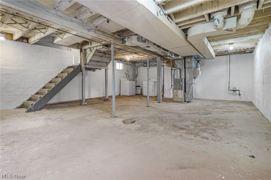 558 Nash Street Akron OH 44306