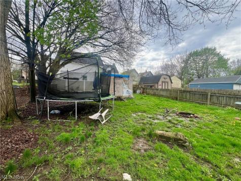 3901 Woburn Avenue Cleveland OH 44109