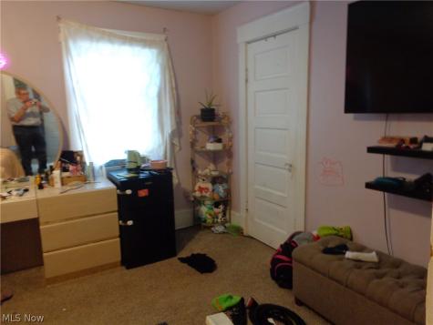 3301 Searsdale Avenue Cleveland OH 44109