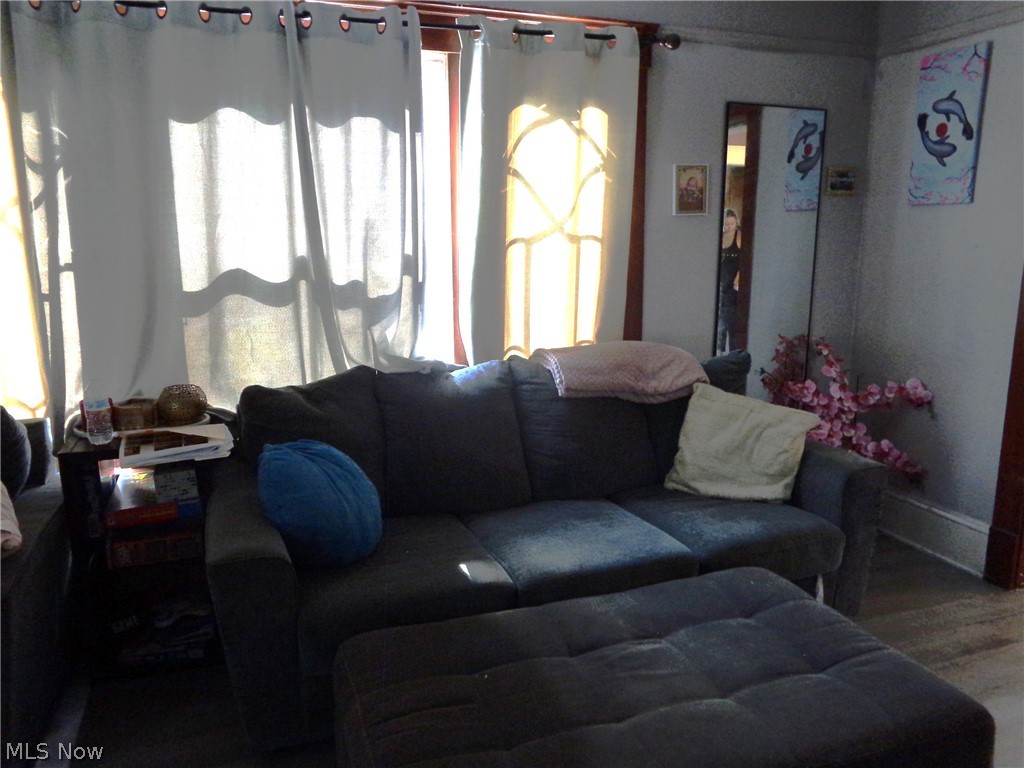 3301 Searsdale Avenue Cleveland OH 44109