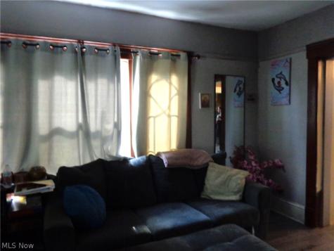 3301 Searsdale Avenue Cleveland OH 44109