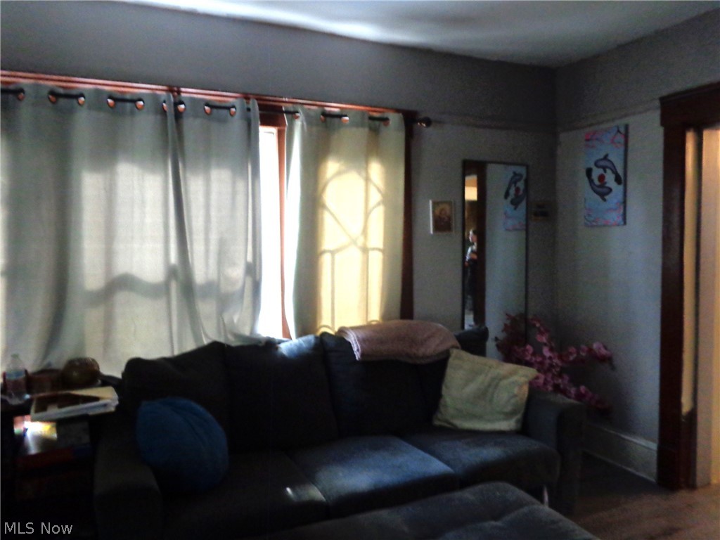 3301 Searsdale Avenue Cleveland OH 44109