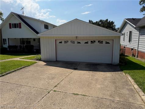 8595 Band Drive Garfield Heights OH 44125