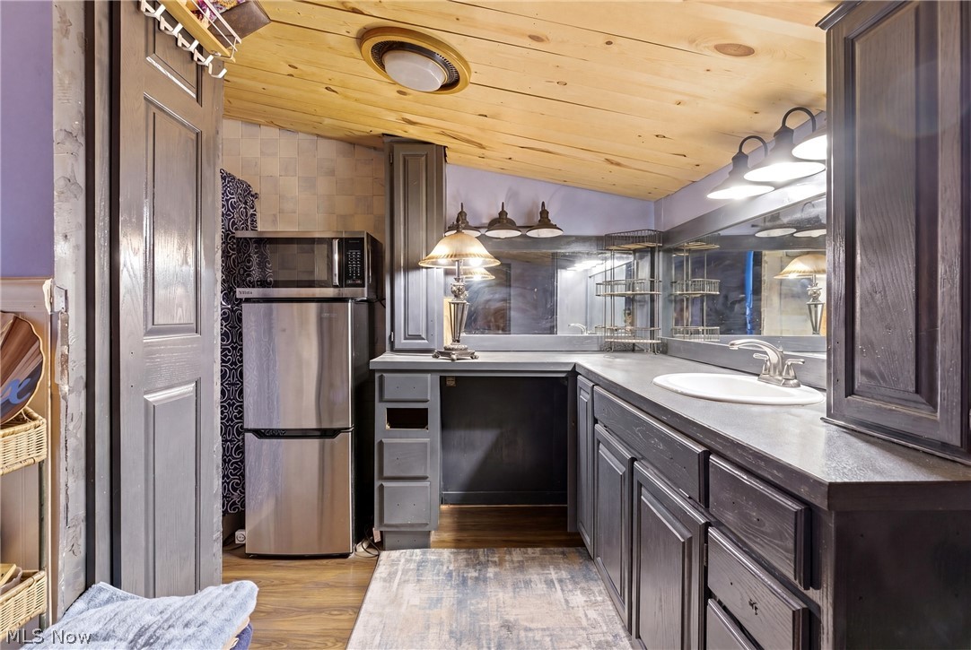 161 Forest Avenue Lake Milton OH 44429