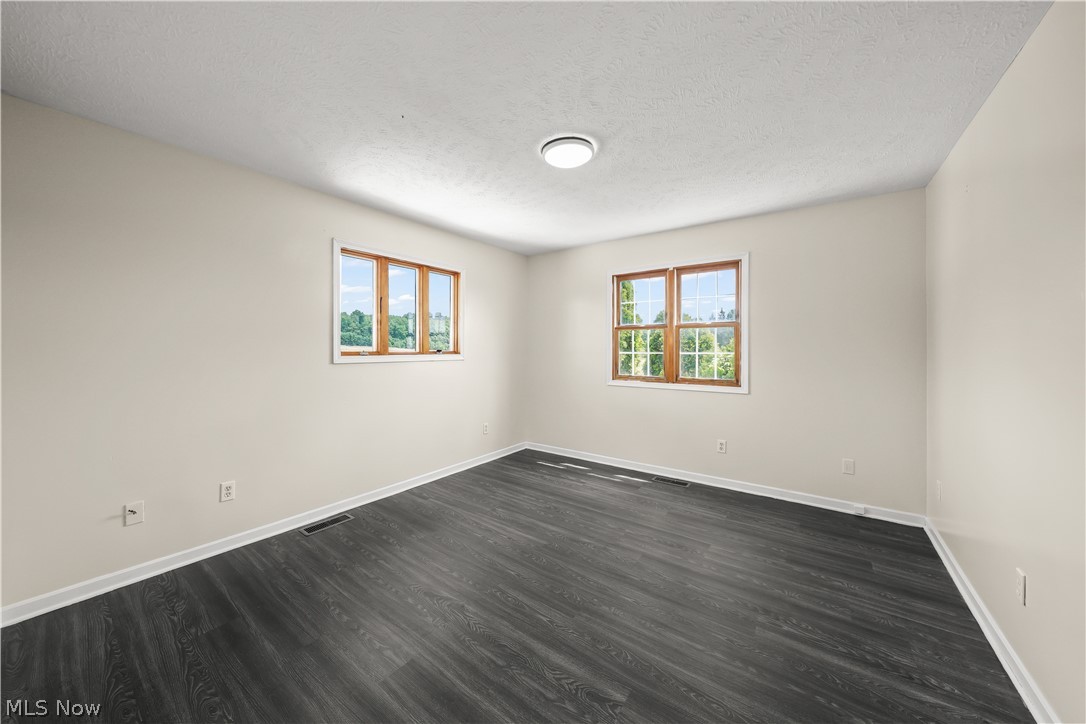 11241 Center Road Garrettsville OH 44231