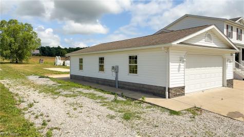 11241 Center Road Garrettsville OH 44231