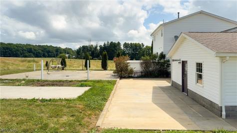 11241 Center Road Garrettsville OH 44231