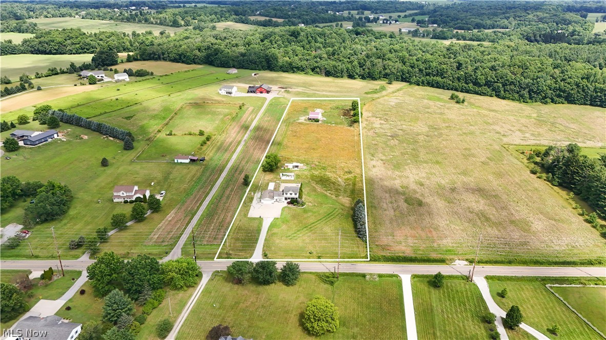 11241 Center Road Garrettsville OH 44231