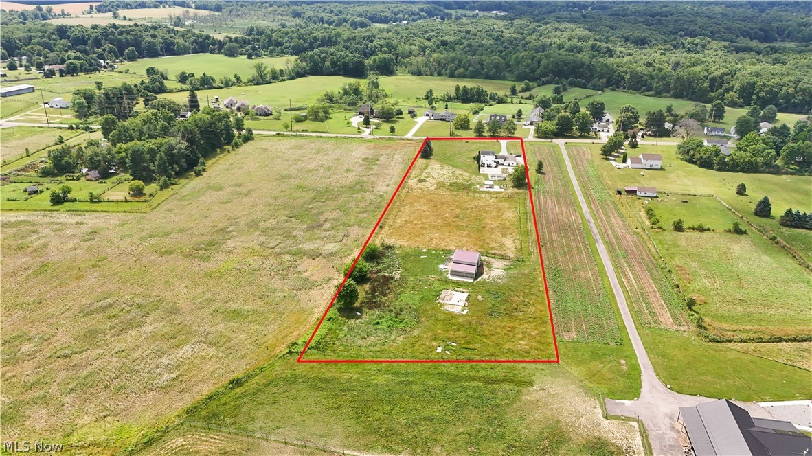 11241 Center Road Garrettsville OH 44231
