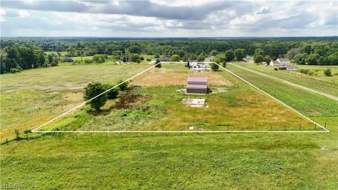 11241 Center Road Garrettsville OH 44231