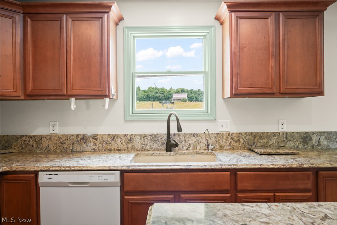 11241 Center Road Garrettsville OH 44231
