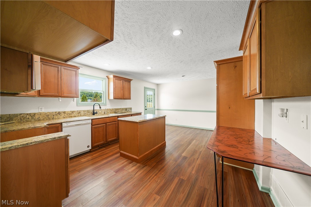 11241 Center Road Garrettsville OH 44231