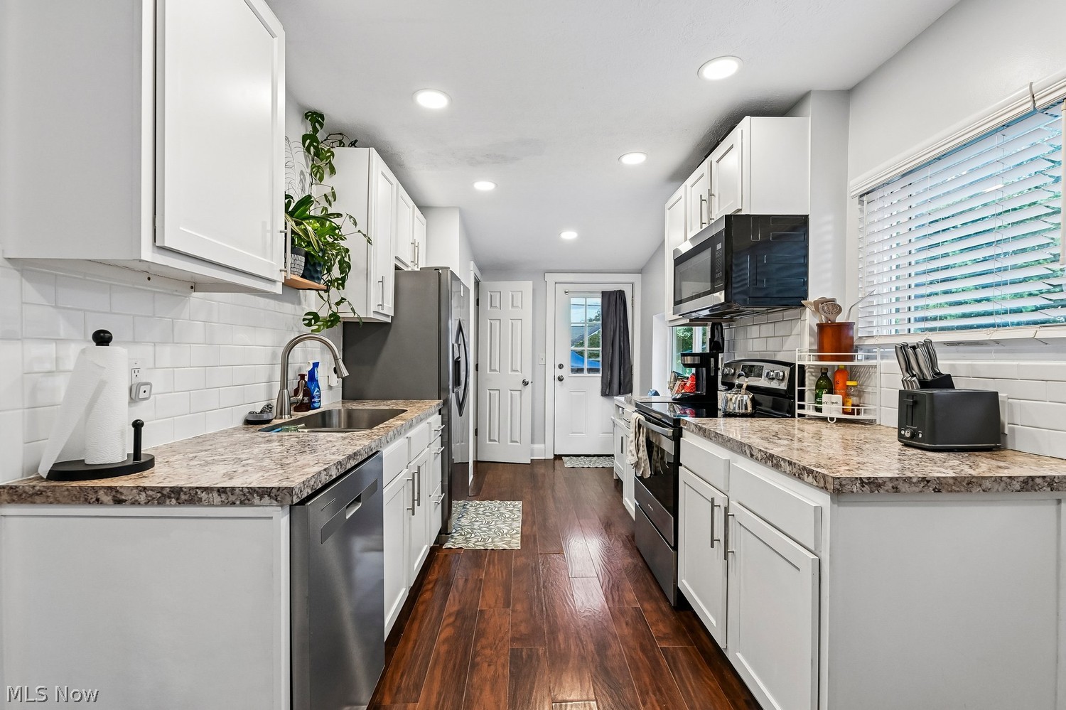 1596 Cordova Avenue Lakewood OH 44107