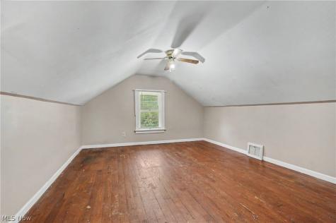 1037 Park Avenue Ravenna OH 44266