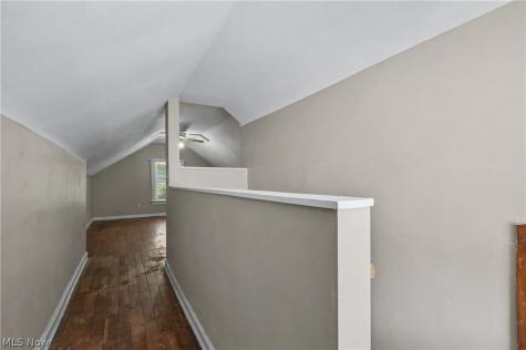 1037 Park Avenue Ravenna OH 44266