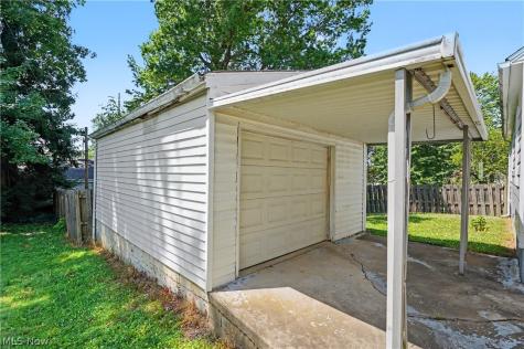 1037 Park Avenue Ravenna OH 44266