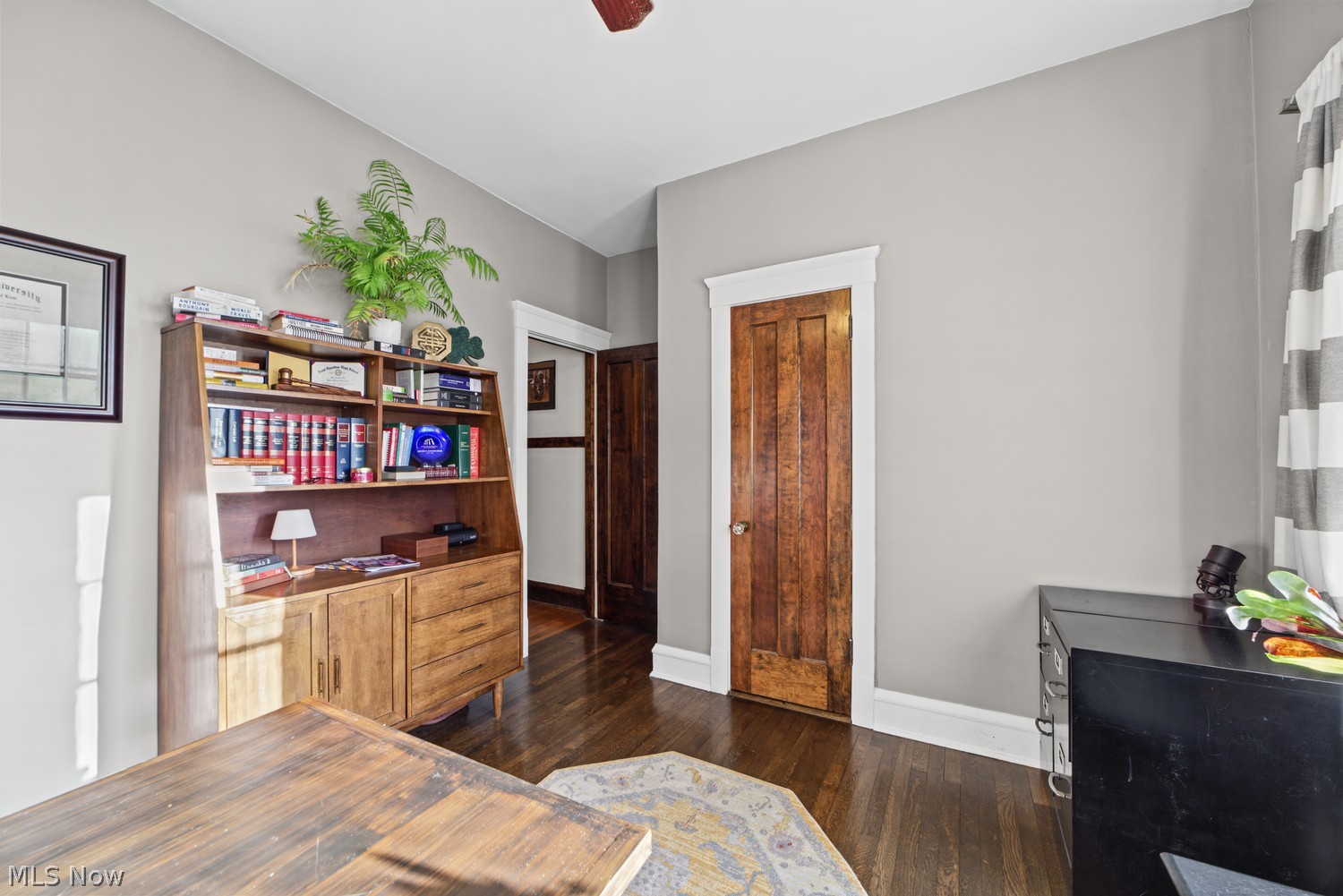 1653 Chesterland Avenue Lakewood OH 44107