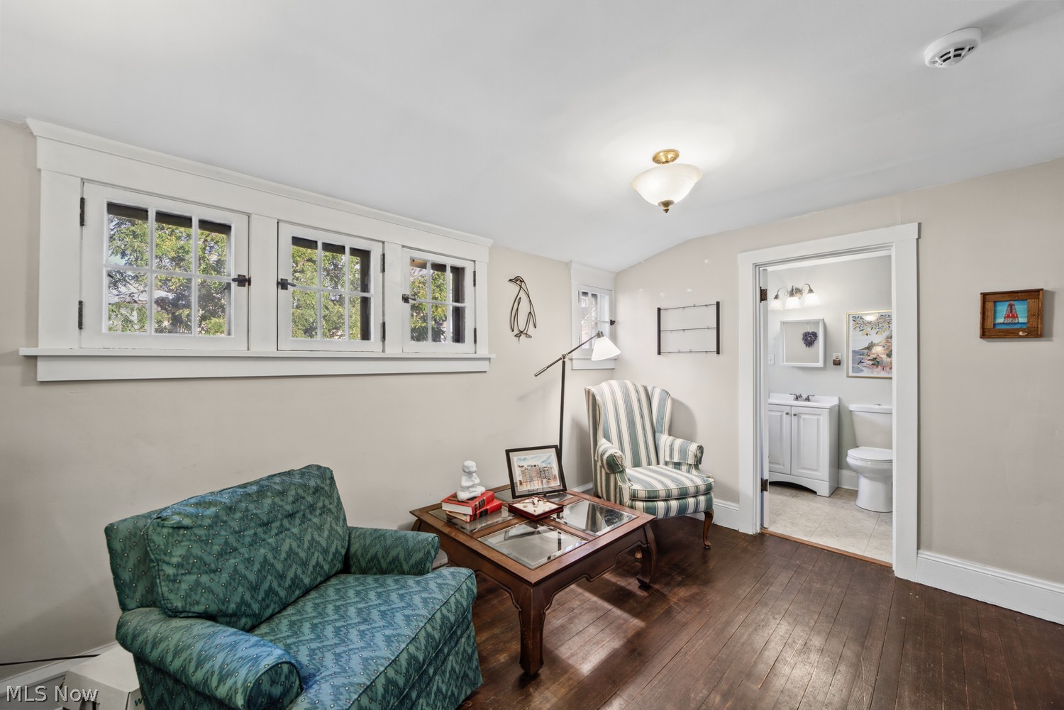 1653 Chesterland Avenue Lakewood OH 44107