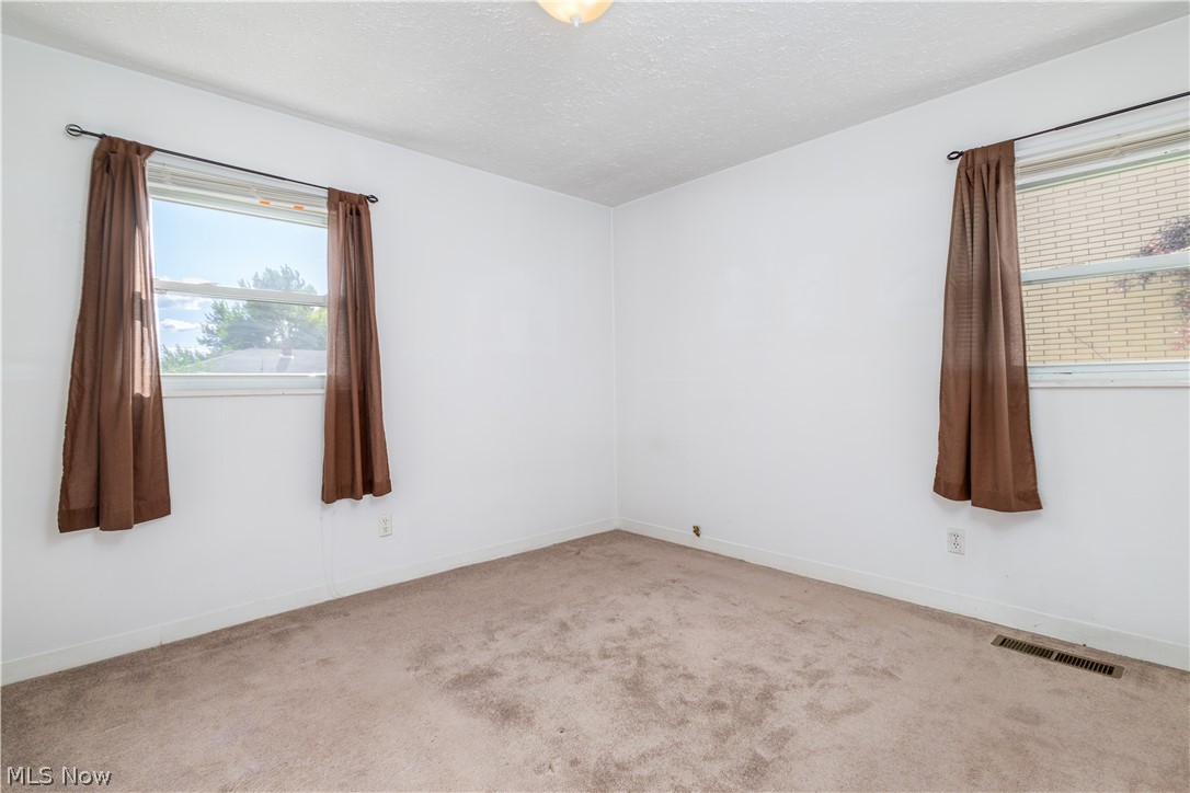 128 Pembroke Road Steubenville OH 43953