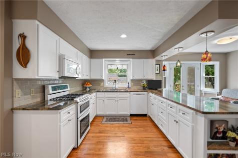 2230 Radford Street NW North Canton OH 44720