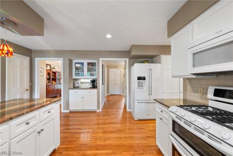 2230 Radford Street NW North Canton OH 44720