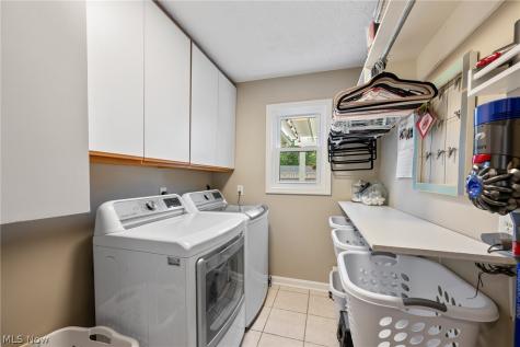 2230 Radford Street NW North Canton OH 44720