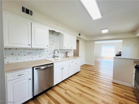 7179 Parma Park Boulevard Parma OH 44130