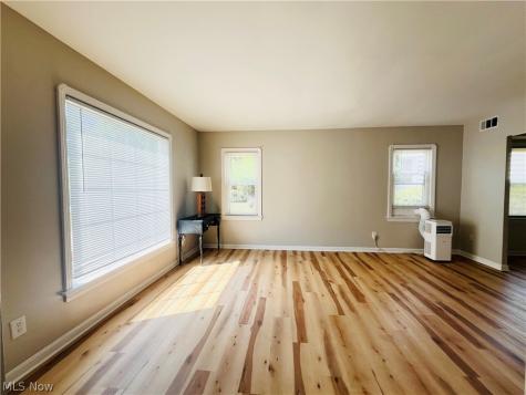 7179 Parma Park Boulevard Parma OH 44130