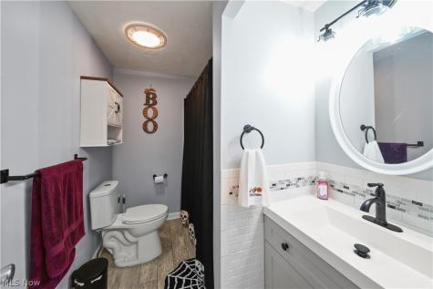 222 Stevens Street Ravenna OH 44266