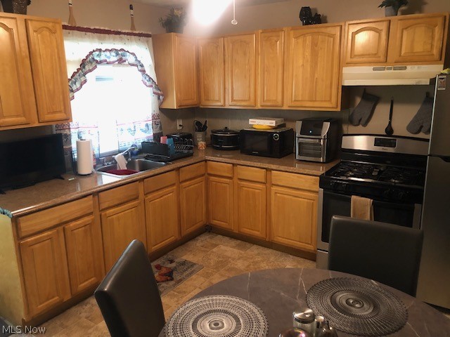 13104 Wainfleet Avenue Cleveland OH 44135