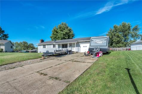 751 Ries Circle NW Canal Fulton OH 44614