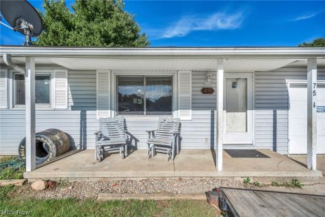 751 Ries Circle NW Canal Fulton OH 44614