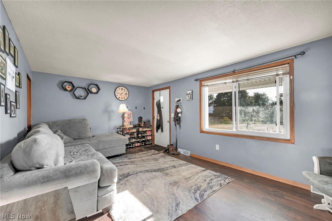 751 Ries Circle NW Canal Fulton OH 44614