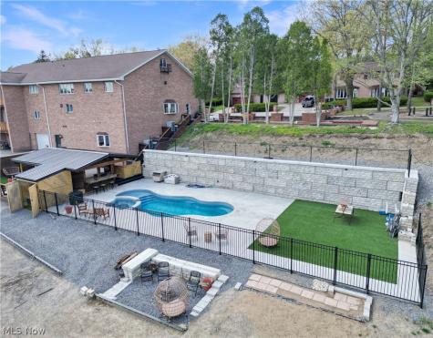 140 Teresa Drive Steubenville OH 43953