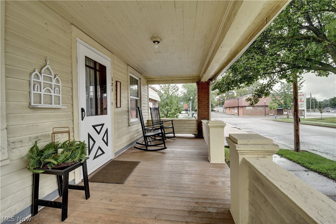 121 2nd Street SE Brewster OH 44613