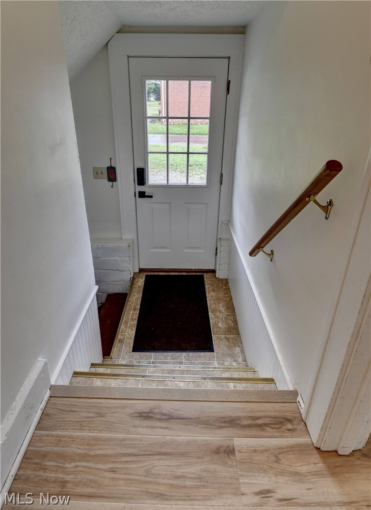 121 2nd Street SE Brewster OH 44613