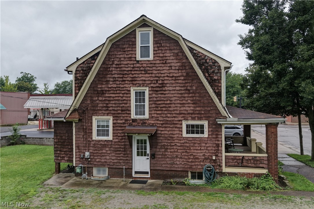 121 2nd Street SE Brewster OH 44613