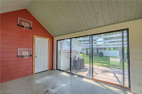 1684 Graham Road Silver Lake OH 44224