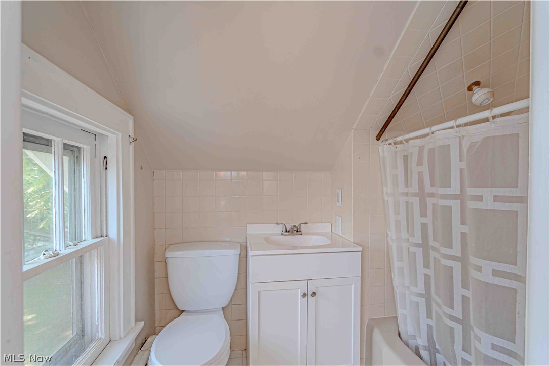 1684 Graham Road Silver Lake OH 44224