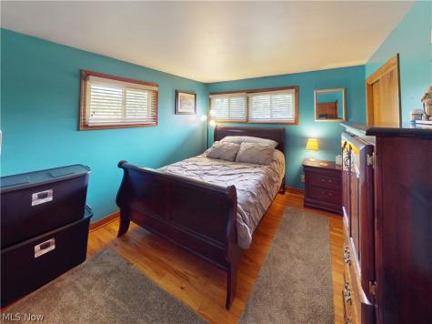 4825 Gardendale Avenue NE Canton OH 44714