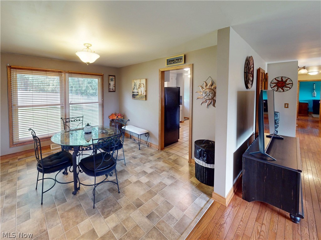 4825 Gardendale Avenue NE Canton OH 44714