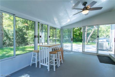 1038 Hadley Lane Marietta OH 45750