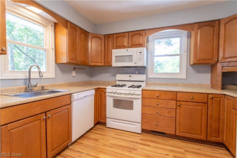 1038 Hadley Lane Marietta OH 45750